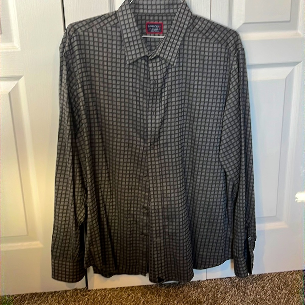 Untuckit XXL Button Up Shirt. Grey / Black Check. Like New Condition